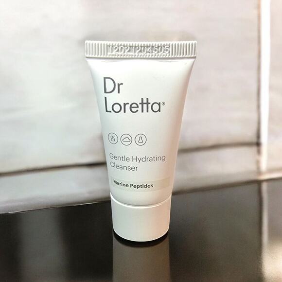 Dr. Loretta New Gentle Hydrating Cleanser travel size 15 ml - Picture 4 of 4